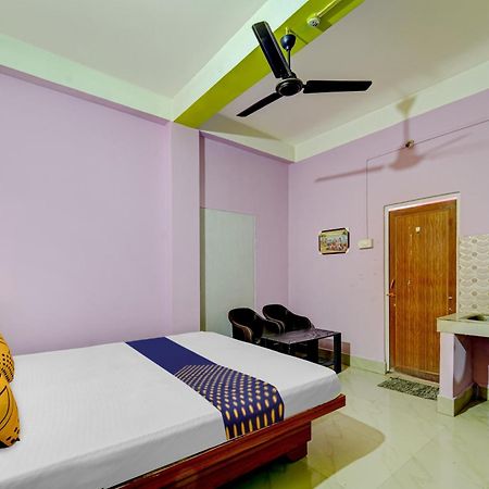 Hotel O Home Trimurti Guest House Guwahati Extérieur photo