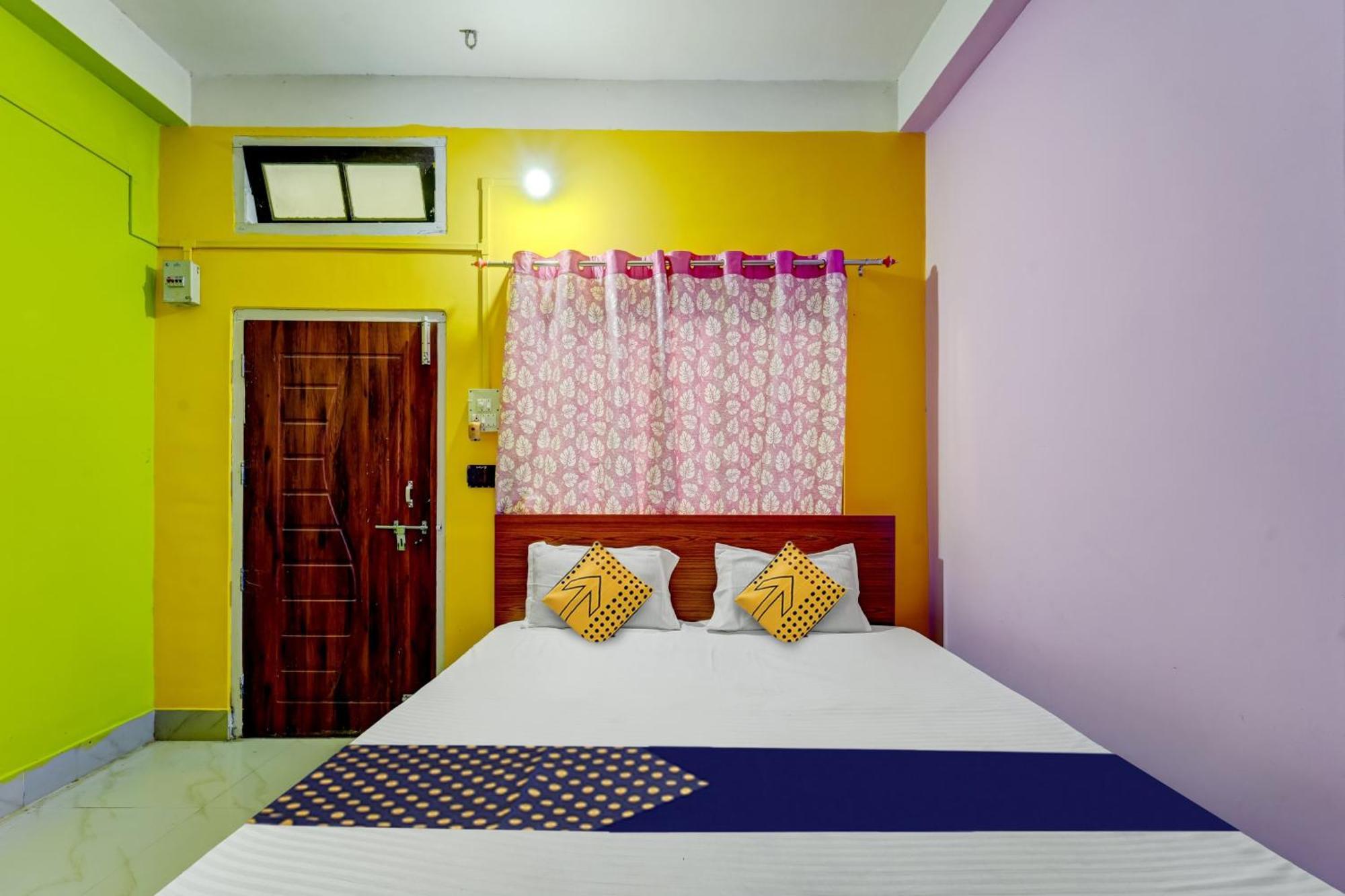 Hotel O Home Trimurti Guest House Guwahati Extérieur photo
