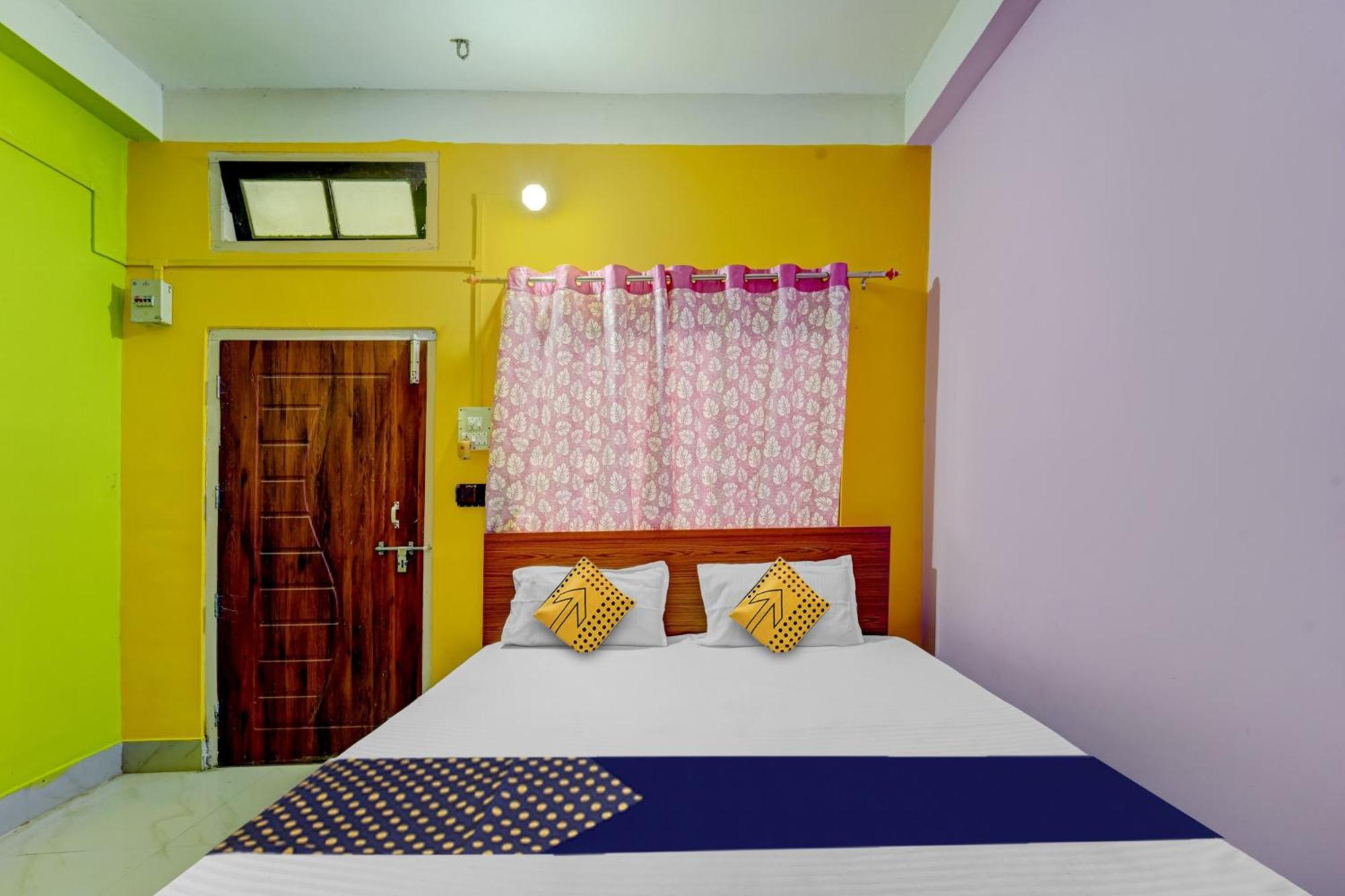 Hotel O Home Trimurti Guest House Guwahati Extérieur photo